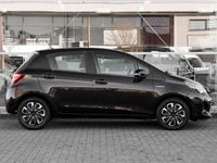 Occasion Toyota Yaris Hybrid 101 PK (74 kW) 2016 Zwart Hatchback