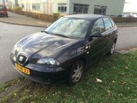 tweedehands Seat Ibiza 1.4-16V Signo Auto rijd en schakelt perfect