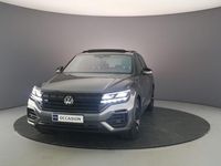 tweedehands VW Touareg R 3.0 TSI eHybrid 462pk Tiptronic Trekhaak, Panoramadak, Elektrische achterklep, Lederen bekleding, Head up display, Adaptive cruise control, Luchtvering, Achteruitrijcamera, Stoelverwarming, Parkeersensoren