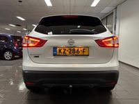 tweedehands Nissan Qashqai 1.2 N-Connecta * Automaat / Panoramadak / 360° Camera / Trekhaak / NL Auto *