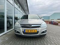 tweedehands Opel Astra 1.6 Temptation Airco Cruise Control Trekhaak