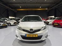 Occasion Toyota Yaris 99 PK (72 kW) 2013 Grijs Hatchback