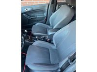 tweedehands Ford Fiesta 1.0 EcoBoost ST Line 100pk | Navigatie | Cruise Co