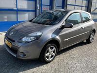 Occasion Renault Clio II Authentique 75 PK (55 kW) 2011 Grijs Hatchback