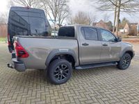 tweedehands Toyota HiLux 2.8 D-4D Double Cab Invincible OP VOORRAAD! GrijsKenteken