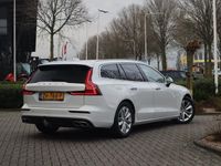 tweedehands Volvo V60 2.0 D3 Momentum Automaat / Trekhaak