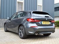 Occasion BMW 120 Executive 180 PK (132 kW) 2021 Grijs Hatchback