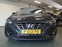 Occasion Hyundai i30 Comfort 120 PK (88 kW) 2022 Grijs (metallic) Hatchback