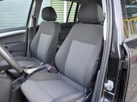 tweedehands Opel Zafira 1.8 Temptation, Parkeersensoren, Trekhaak, Airco en Cruise-Control.