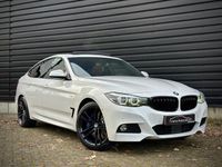 Occasion BMW 330 M Sport 252 PK (185 kW) 2017 Wit / alpinweiss iii (300) Hatchback