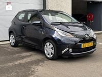 Occasion Toyota Aygo X-play 69 PK (50 kW) 2018 Blauw Hatchback