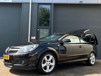 tweedehands Opel Astra Cabriolet TwinTop 2.0 T Temptation | 200 PK | Leder | Xenon