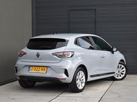 Occasion Renault Clio V Evolution 91 PK (66 kW) 2024 Rafale grijs kqj Hatchback