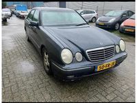 tweedehands Mercedes E240 Elegance