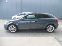 Occasion Audi A3 Comfort 105 PK (77 kW) 2011 Grijs, metallic lak Hatchback