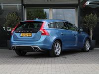 tweedehands Volvo V60 T4 R-Design | Navigatie | Leder-Alcantara | Cruise Control | Climate Control | 18 Inch