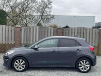 Occasion Kia Rio 101 PK (74 kW) 2023 Grijs (metallic) Hatchback