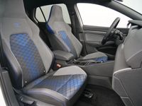 tweedehands VW Golf VIII 2.0 TSI 320 Pk Automaat R 4Motion Navi / DAB / Apple Carplay / Camera