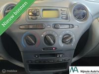 tweedehands Toyota Yaris 1.0-16V VVT-i Sol Airco | Elektrische-Ramen | Elektrische-Spiegels