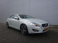 tweedehands Volvo S60 1.6 T3 Momentum Airco / Led / Lm velgen / trekhaak