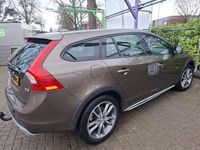 Occasion Volvo V60 CC 150 PK (110 kW) 2018 Brons Stationwagen