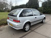 Occasion Suzuki Swift 53 PK (38 kW) 2002 Grijs (metallic) Hatchback