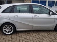 Occasion Mercedes B180 Ambition 122 PK (89 kW) 2012 Zilver MPV
