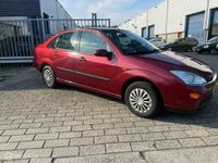 Occasion Ford Focus Ghia 101 PK (74 kW) 2000 Rood Sedan