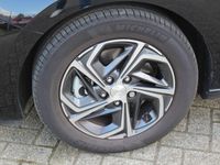 tweedehands Hyundai i30 1.0 T-GDi MHEV Comfort Smart / Navigatie + Apple C