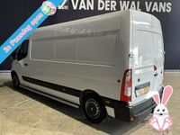 tweedehands Renault Master 2.3 dCi 170pk Automaat L3H2 Euro6 Airco | Navigatie | Camera | 2500kg Trekhaak Cruisecontrol, Camera, Chauffeursstoel, Sidebars, Parkeersensoren, Bijrijdersbank