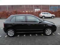 tweedehands Skoda Fabia 1.4-16V Elegance 5 deurs, airco,cruise control centrale vergrendeling