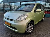 Occasion Daihatsu Sirion 87 PK (63 kW) 2005 Groen Hatchback