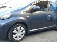 Occasion Toyota Aygo 68 PK (50 kW) 2009 Grijs Hatchback