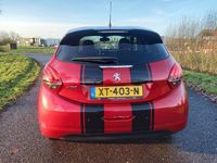 Occasion Peugeot 208 Allure 111 PK (81 kW) 2019 Rood Hatchback