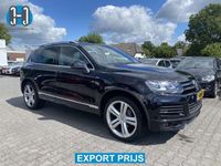 tweedehands VW Touareg 3.0 TDI R-line AUT. *PANO+VOLLEDER+NAVI+DAB+XENON+