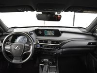 tweedehands Lexus UX 250h Luxury Line Limited | Navi | Stuur- & stoelverwarming | PDC
