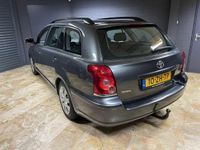 tweedehands Toyota Avensis Verso 2.0 D-4D-F Terra