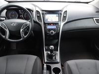 tweedehands Hyundai i30 Wagon 1.6 GDI Business Edition Navigatie, Climate control, Trekhaak, Parkeersensoren