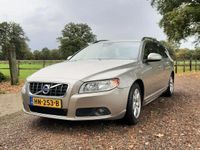 Occasion Volvo V70 Momentum 2011 Beige (metallic) Stationwagen