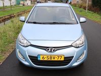 tweedehands Hyundai i20 1.2i i-Deal 5 Drs met maar 37000 km !