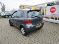 tweedehands Toyota Yaris 1.3 VVT-i Blue