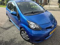 Occasion Toyota Aygo Comfort 68 PK (50 kW) 2012 Blauw Hatchback