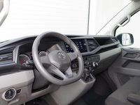 tweedehands VW Transporter 2.0 TDI L1H1 26 > navigatie/cruise/trekhaak/Apple Carplay/3zits