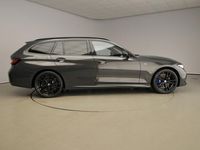 tweedehands BMW 320 3-SERIE Touring i M-Sportpakket Trekhaak / HIFI / Electrische stoelen / Leder / Panoramadak / Park assist / Alu wielen 19 inch
