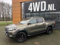 tweedehands Toyota HiLux 2.8TD AUT 2021/22 2/ 5 PERS VAN MULTI CARGO HUNTER INVINCIBLE EDITION V.A .¤51.900 excl BTW Deze speciale HUNTER EDITION leveren wij ook voor de ondernemer als 5 pers Multi cargo van uitvoering . de inrichting bepaald u als ondernemer zelf w