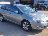 Occasion Opel Astra Selection 101 PK (74 kW) 2011 Grijs Stationwagen