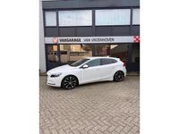Occasion Volvo V40 Business Edition 190 PK (139 kW) 2014 Wit (metallic) Hatchback
