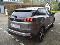 tweedehands Peugeot 3008 1.2 PureTech Allure/Automaat