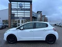 Occasion Peugeot 208 Envy 82 PK (60 kW) 2014 Wit Hatchback