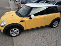 Occasion Mini Cooper Pepper 120 PK (88 kW) 2008 Geel Hatchback